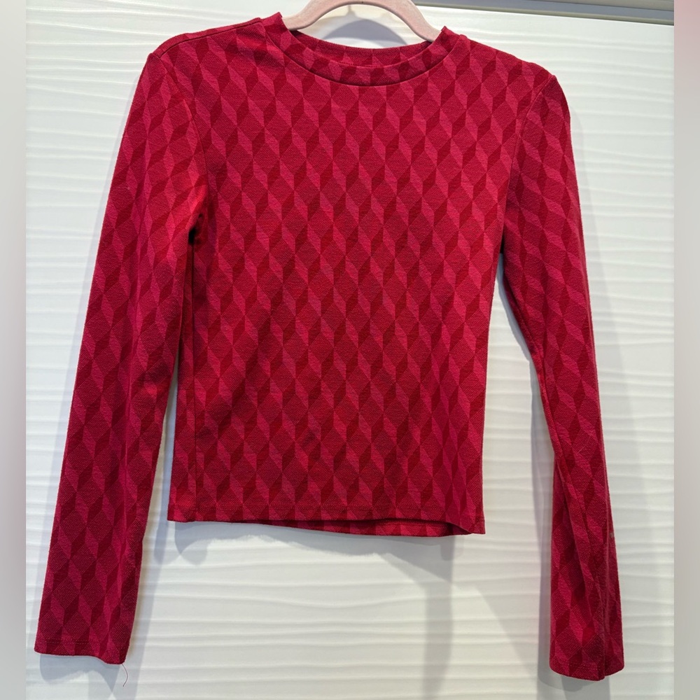 Pink patterned long sleeve top in small